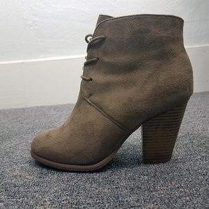 Lilyanna Women's Tan Faux Leather Lace Up Ankle Boots Booties Shoes